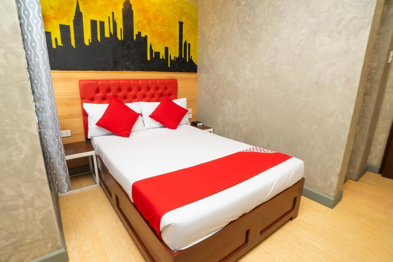 Oyo 471 Edilberto'S Bed And Breakfast Tagum Bagian luar foto