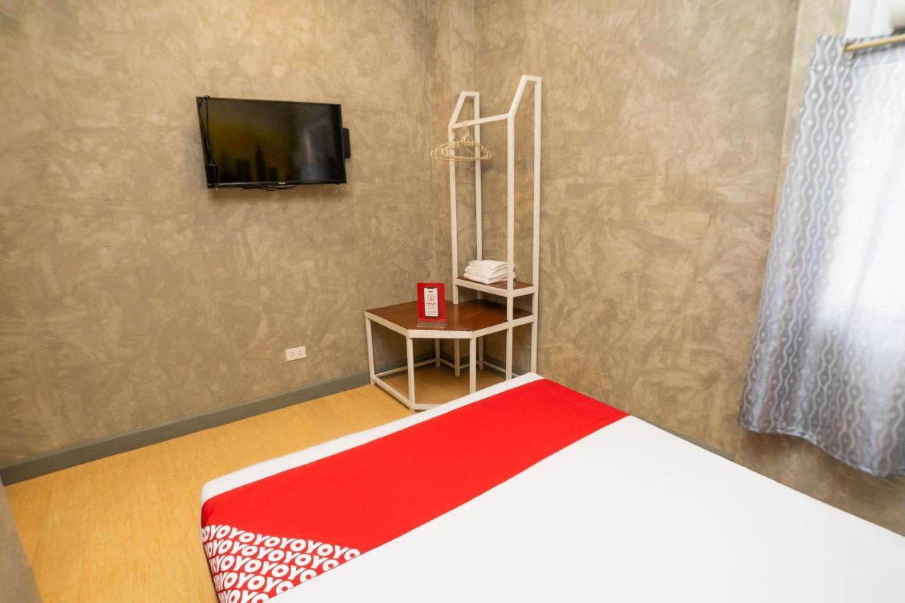 Oyo 471 Edilberto'S Bed And Breakfast Tagum Bagian luar foto